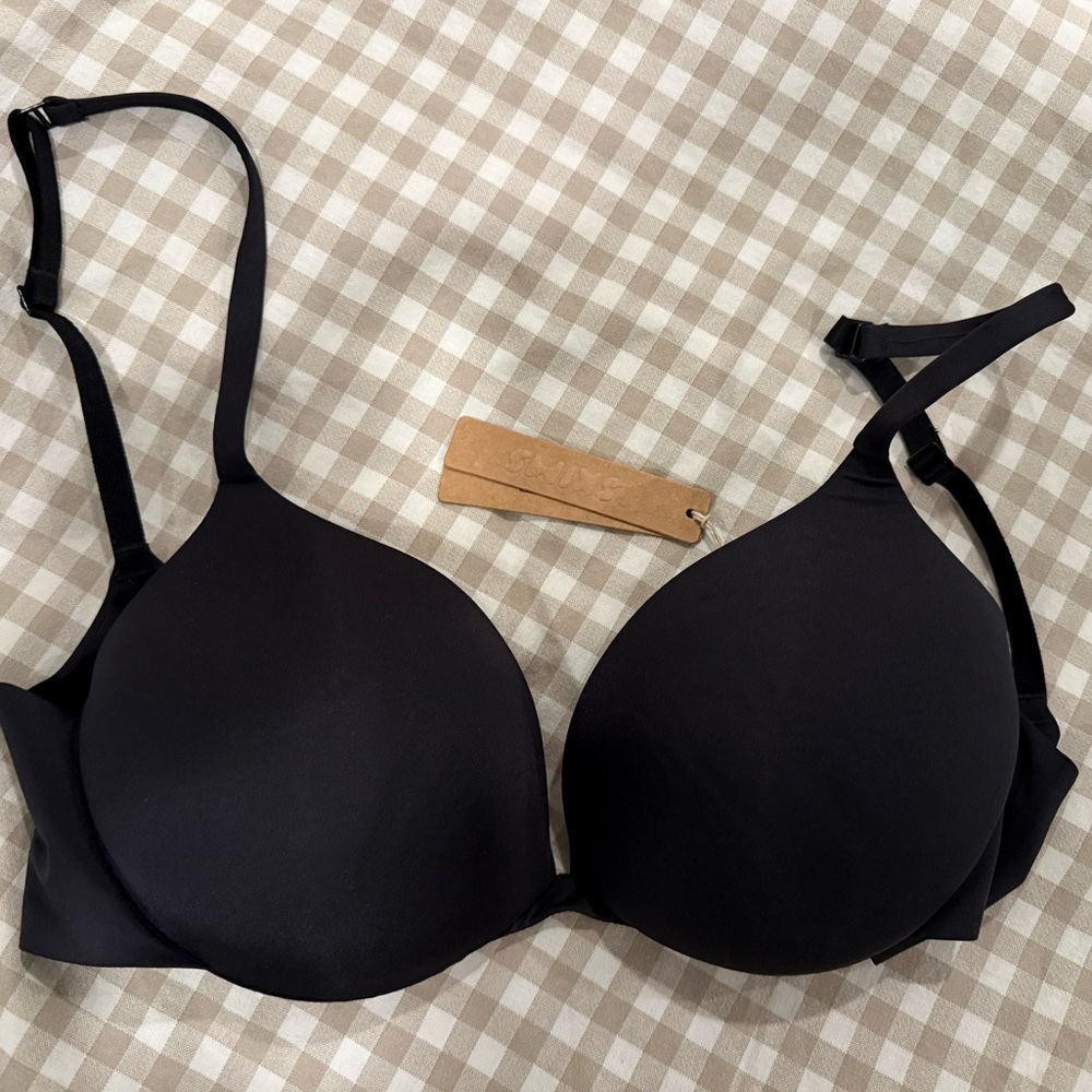 SKIMS ultimate plunge push up bra NWT🩶